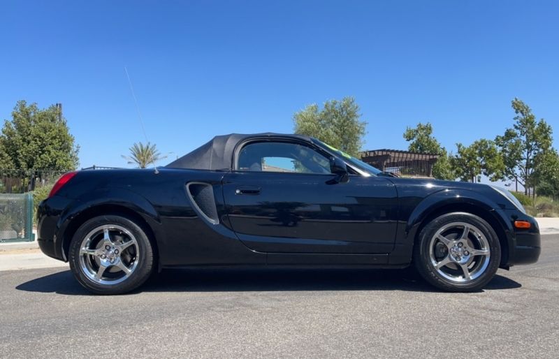 2002 Toyota MR2 Spyder