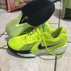 Nike GT Cut Academy Basketball Shoes Size 9