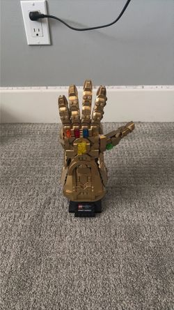LEGO Thanos Infinity Gauntlet