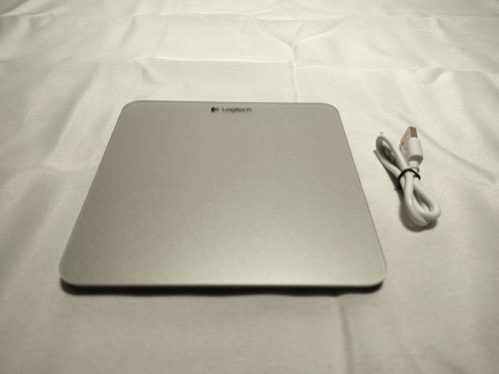 Logitech Trackpad T651 Wireless Touch Touchpad Bluetooth Laptop Computer Mouse