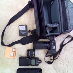 $1000 Nikon Camera + Pro master Speed flash 