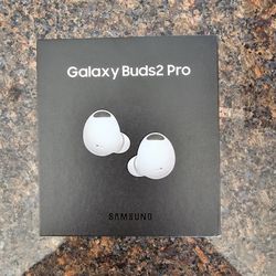 Brand New Galaxy Buds2 Pro White-Sealed