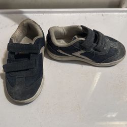 Cat and jack blue sneakers size 8c