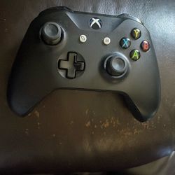 Xbox One Controller/cables