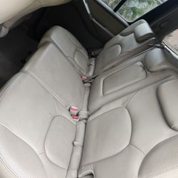 Rear Seats 08 Pathfinder