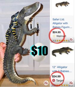 $10 large realistic alligator 🐊 with 3 Babies Heavy duty Plastic in great condition
