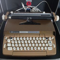 SMITH-CORONA TYPEWRITER 