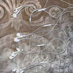 Wired Apple Earbuds