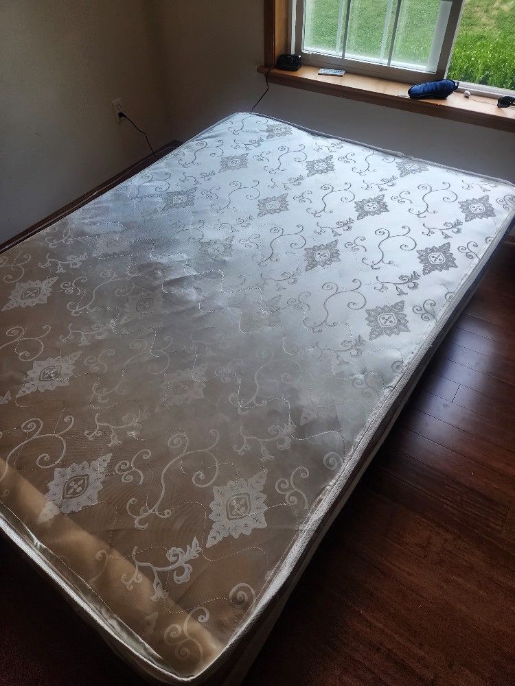 Full Size Bed