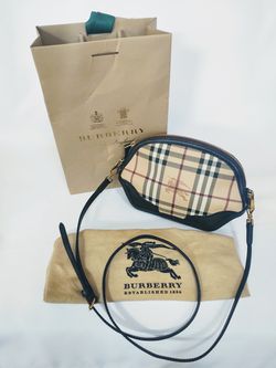 (SOLD) 💯Authentic Burberry Bag ( New )