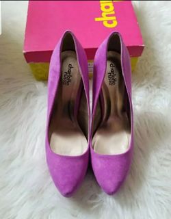 SIZE 9 BRAND NEW PUMPS