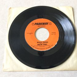 VINTAGE SENATOR BOBBY 45 RPM “WILD THING” - FLIPSIDE SENATOR EVERETT MCKINLEY