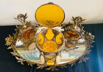 Vintage Ornate Vanity Set