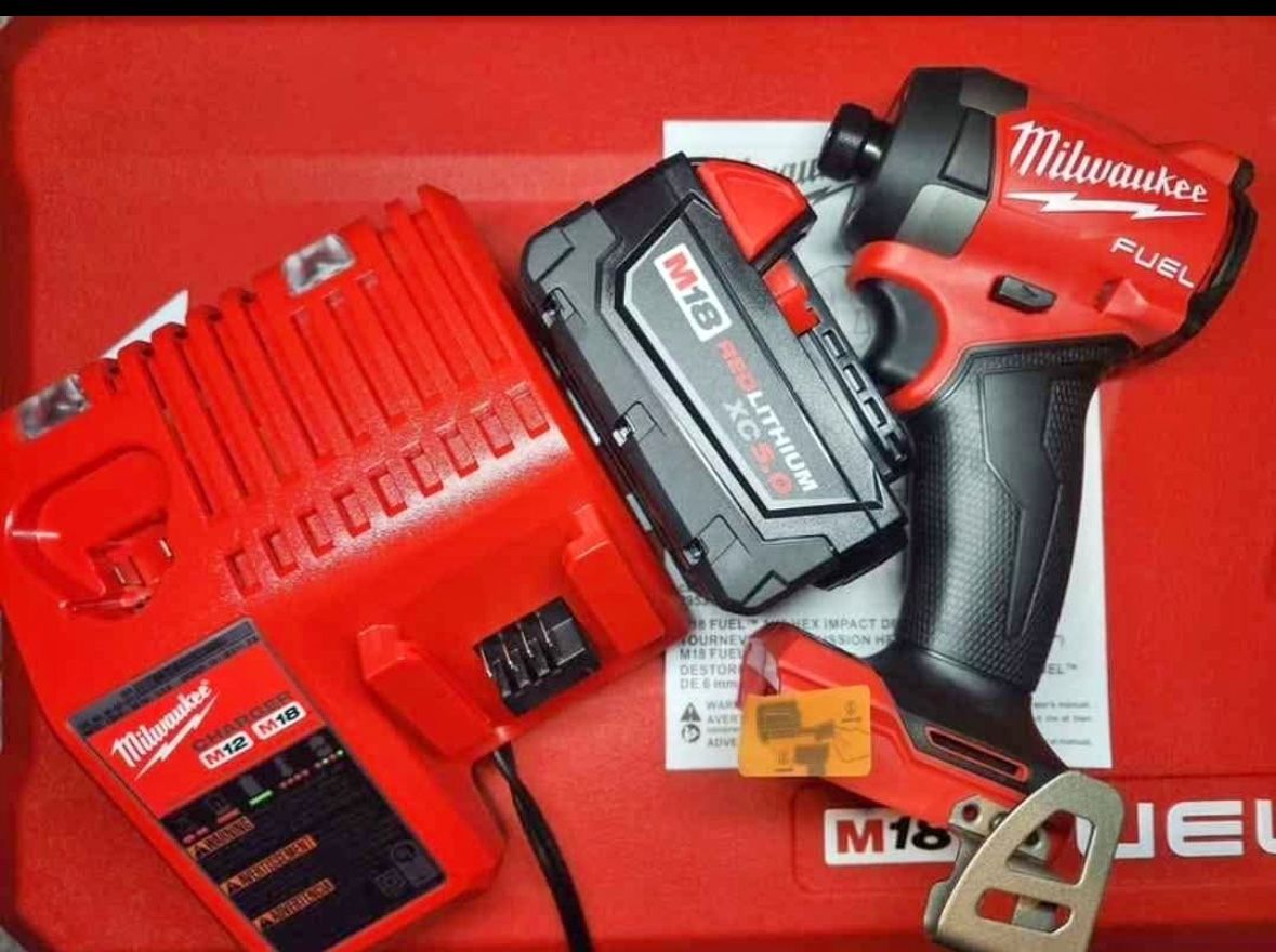 Milwaukee M18 Fuel ¼" Hex Impact + M18 5ah Battery & Charger..