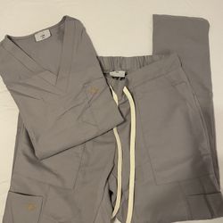 Luuna Scrubs Set - Women’s Size XS