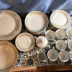 CHINA 8 PLACE SETTING, ( BRAND EXPRESS) $70.00 TOTAL 44,