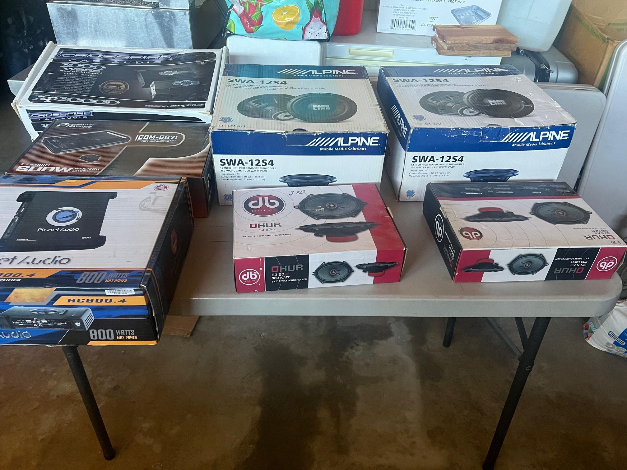 Amplifiers/speakers