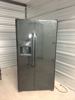 Frigidaire Side-by-Side Refrigerator with Ice Maker