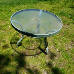 Aluminum Table With Glass  Top 36 1/2,inch Round 