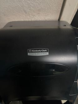 Toilet paper / paper towel dispensers wall