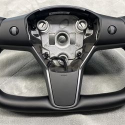 TESLA YOKE STEERING WHEEL FOR MODEL 3/Y