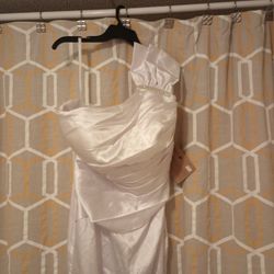 New Wedding Dress JJs House 