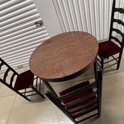 Dining Table With 3 Chairs 