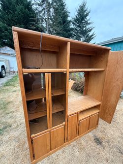 FREE ENTERTAINMENT CENTER
