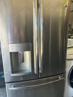 GE French Door Refrigerador Counther Depth