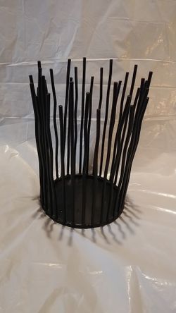 Candle holder