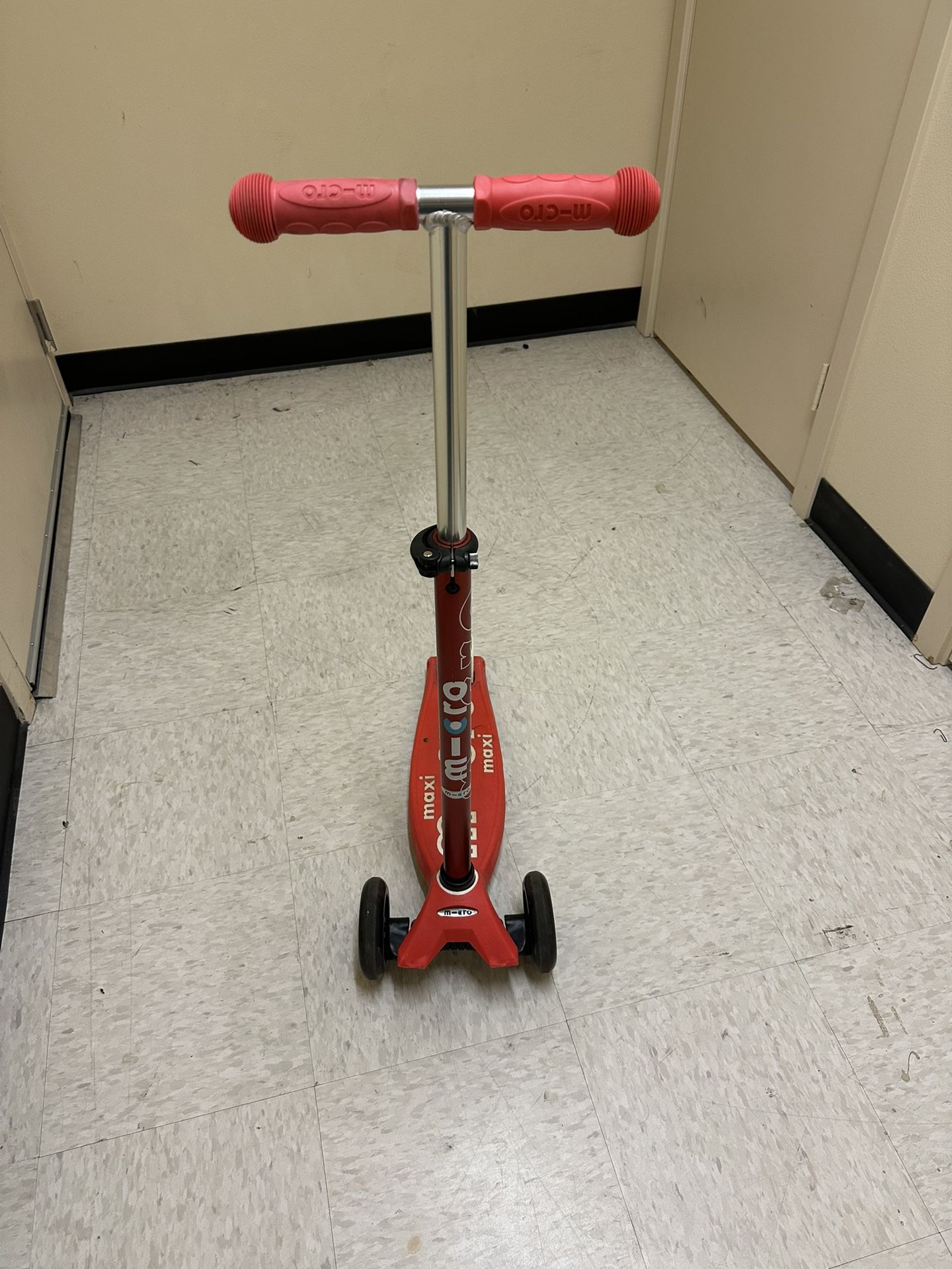 Micro Kick board Scooter Maxi
