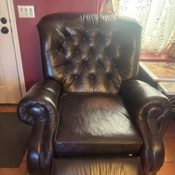 Black Reclining Couch 