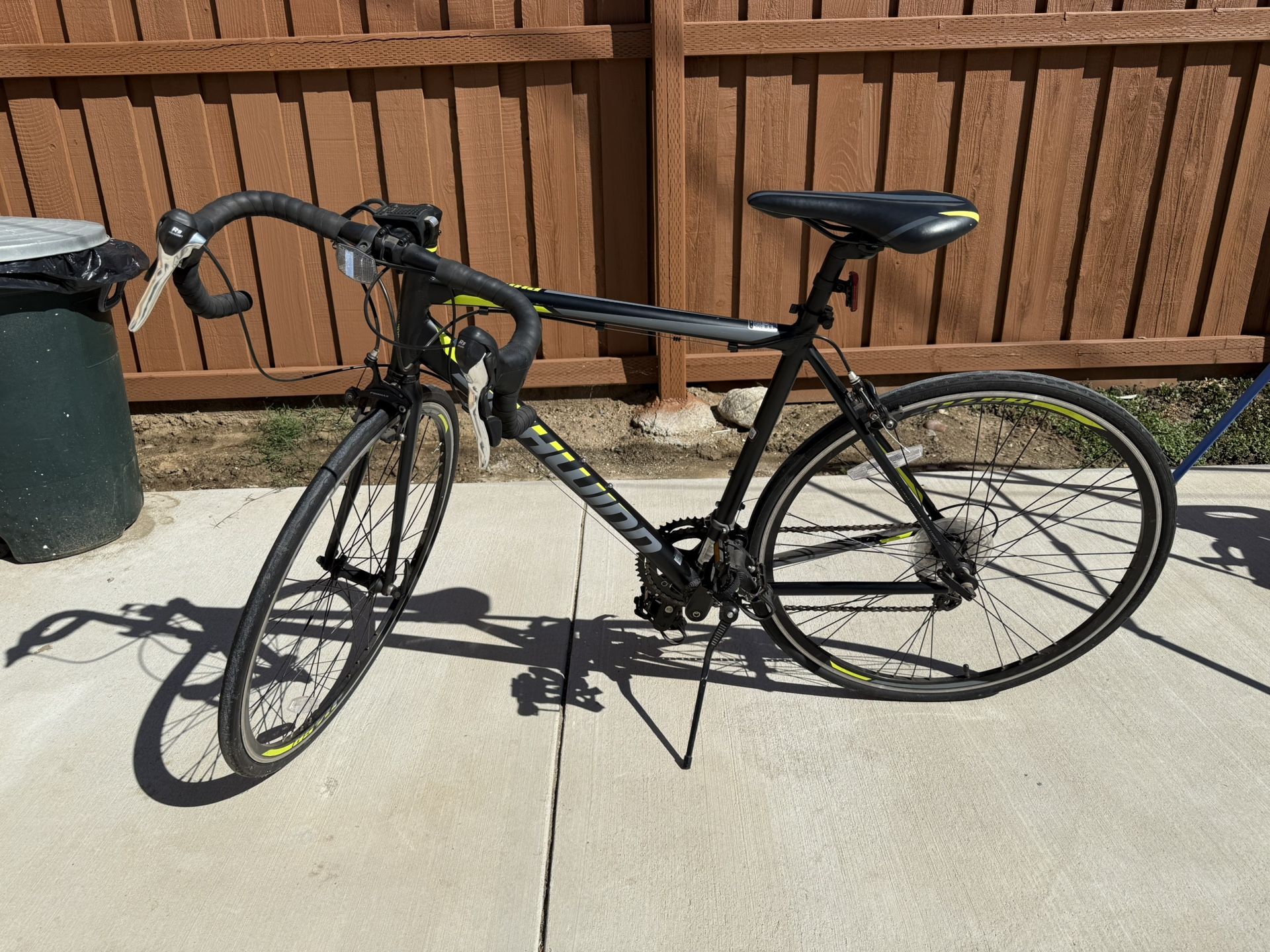 Schwinn Road Bike With Kickstand