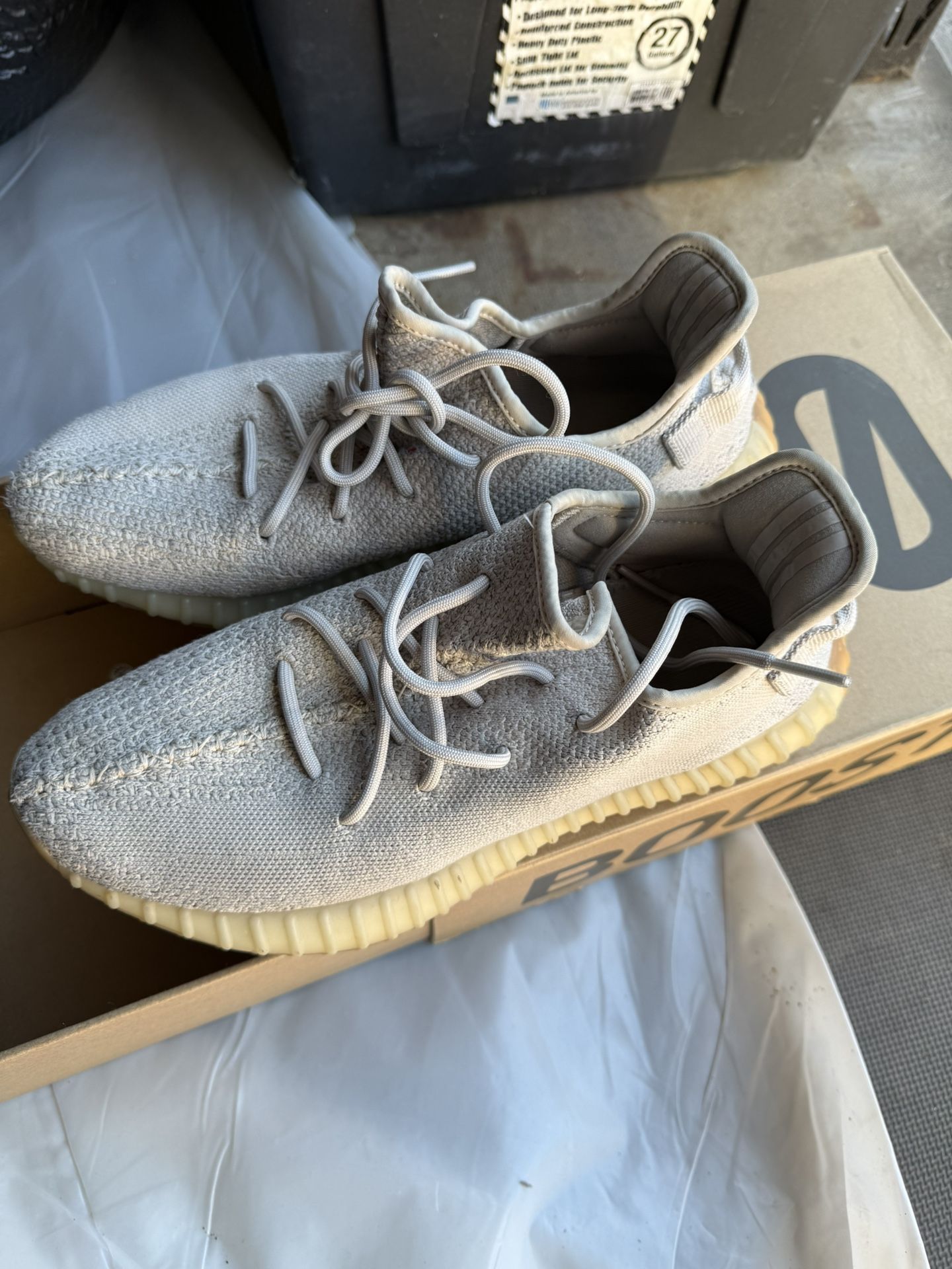Adidas Yeezy Boost 350 V2 NEED GONE ASAP