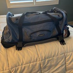 Large duffle bag 