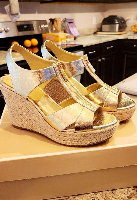 Michael Kors Gold Wedge Shoes Size 9M