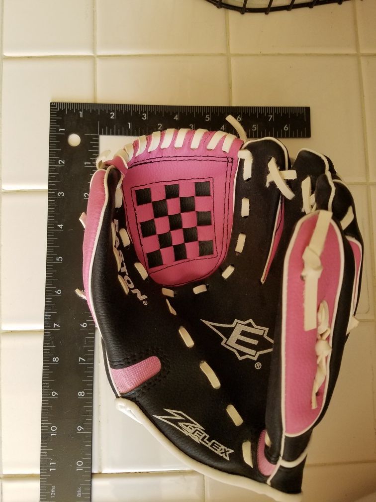 Baseball glove