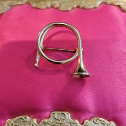 Vintage Napier French Horn Instrument Brooch Pin Goldtone Retro 1" F8