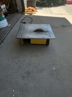 Tile cutter