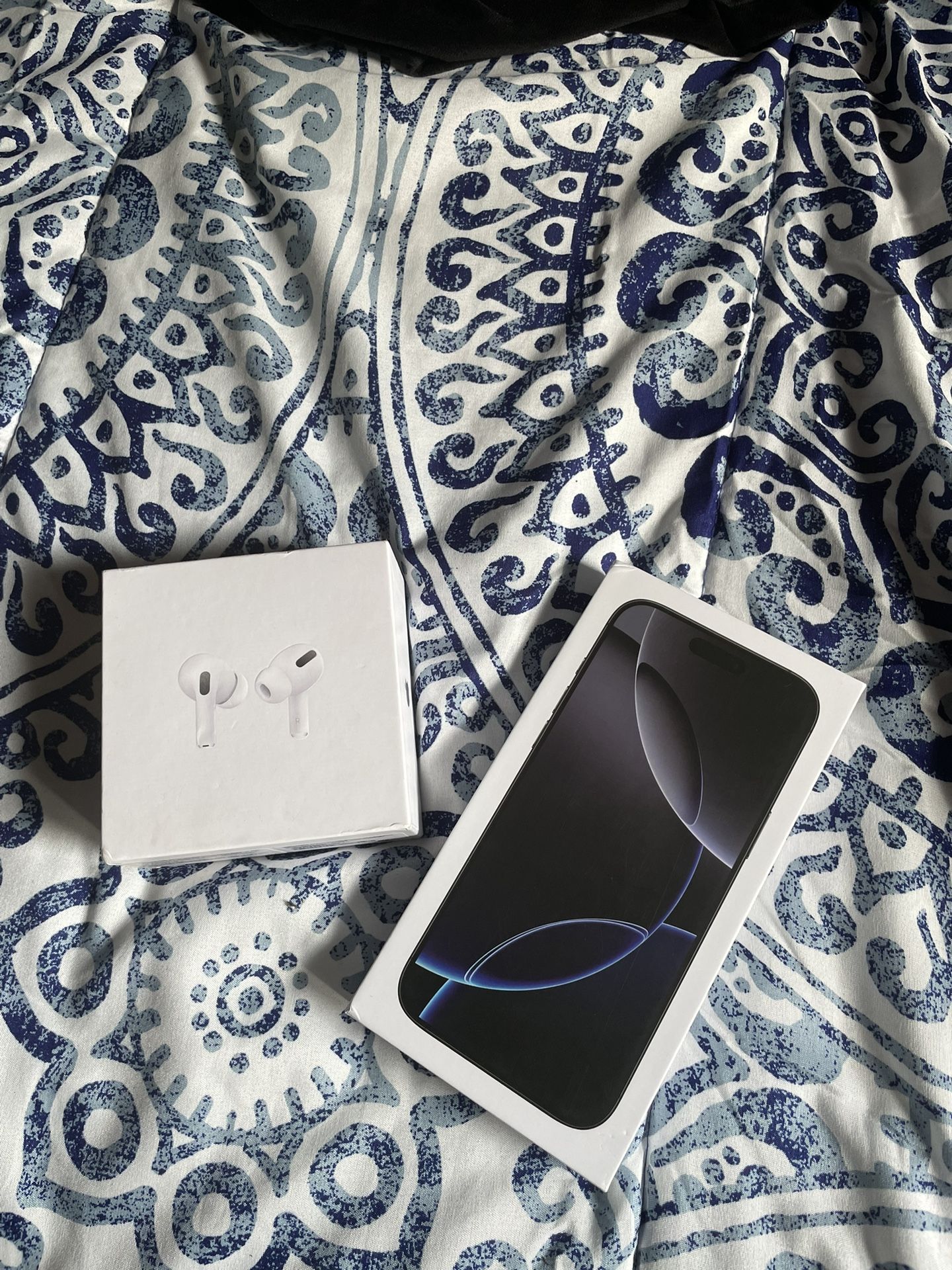 iPhone 16 Pro Max 1TB & Airpods Pro 1st Generation Bundle