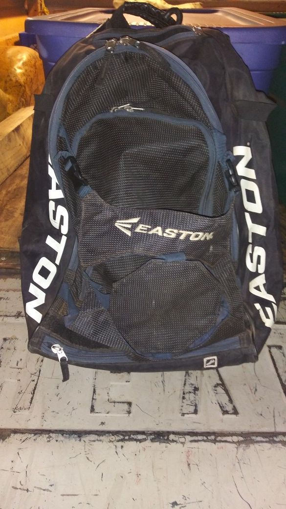 Easton softball bag