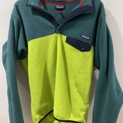 Patagonia Men’s Synch Snap T Size Medium 