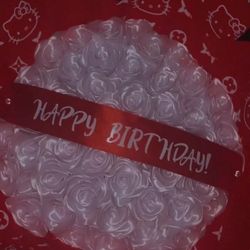 Selling  bouquets of internal roses