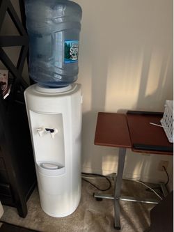 Cooler dispenser