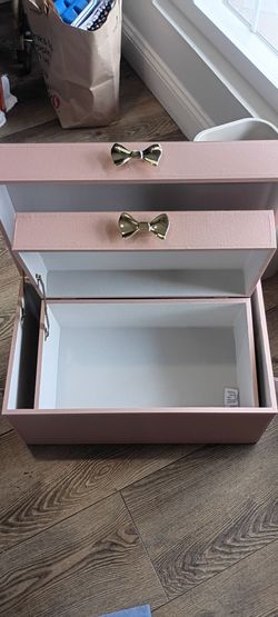 Ladies storage boxes