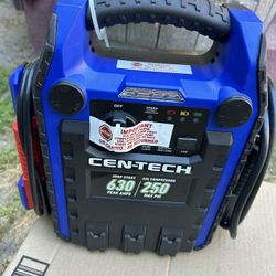 CEN-TECH 630 Peak Amp Portable Car Battery Jump Starter and Power Pack with 250 PSI Air Compressor