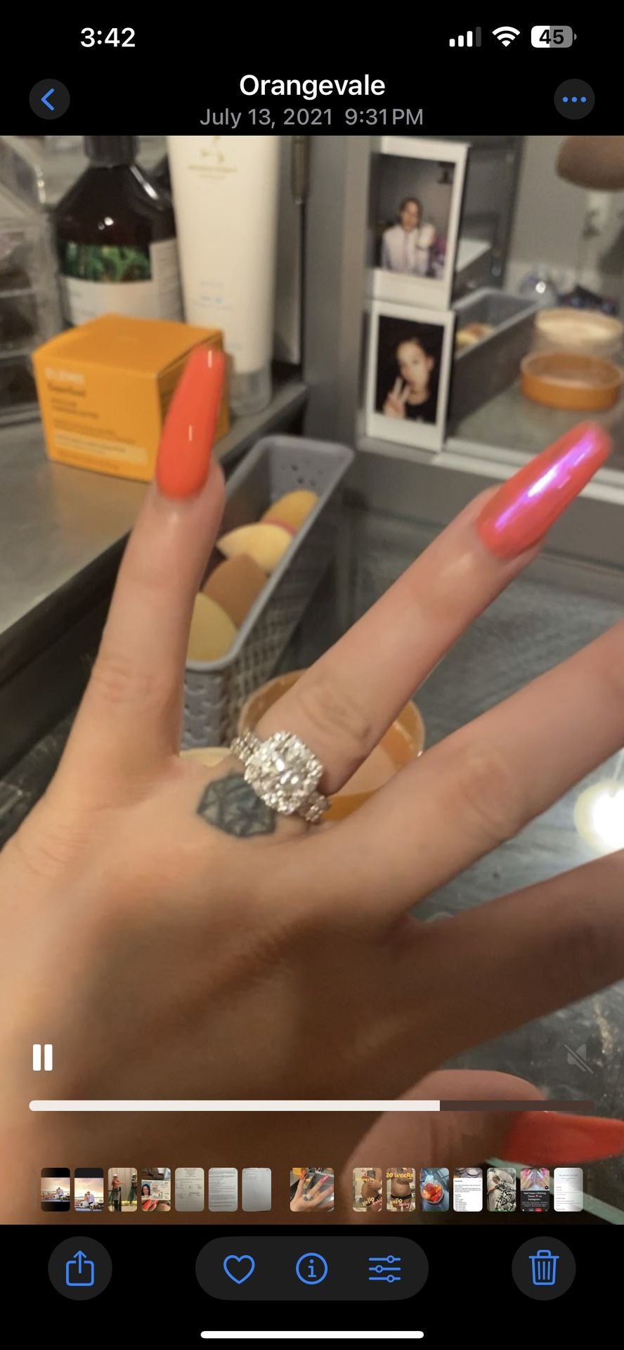 Woman’s Wedding Band Set