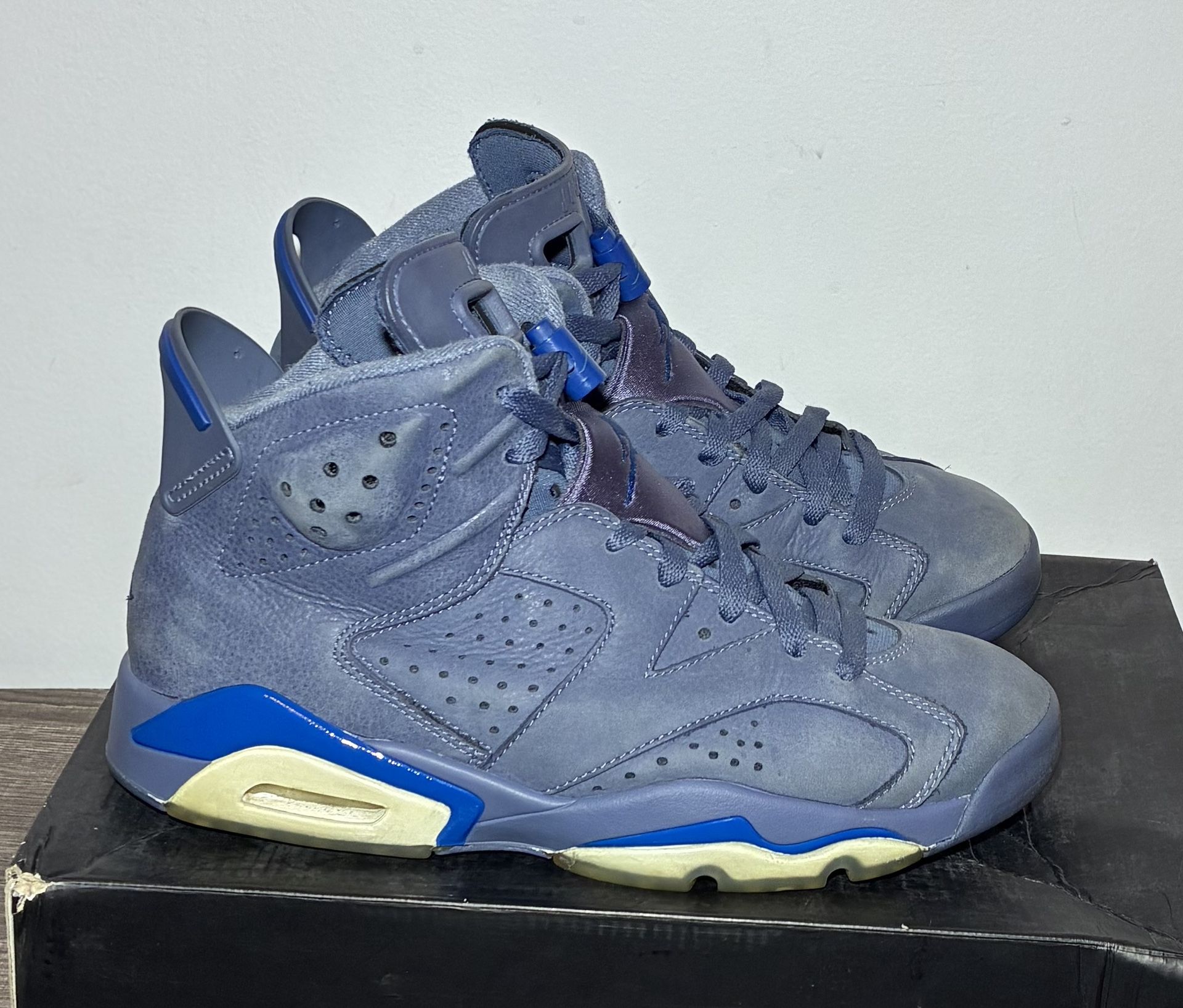 Size 8 - Air Jordan 6 Retro Diffused Blue
