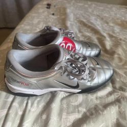 T90 Indoor Soccer Shoes