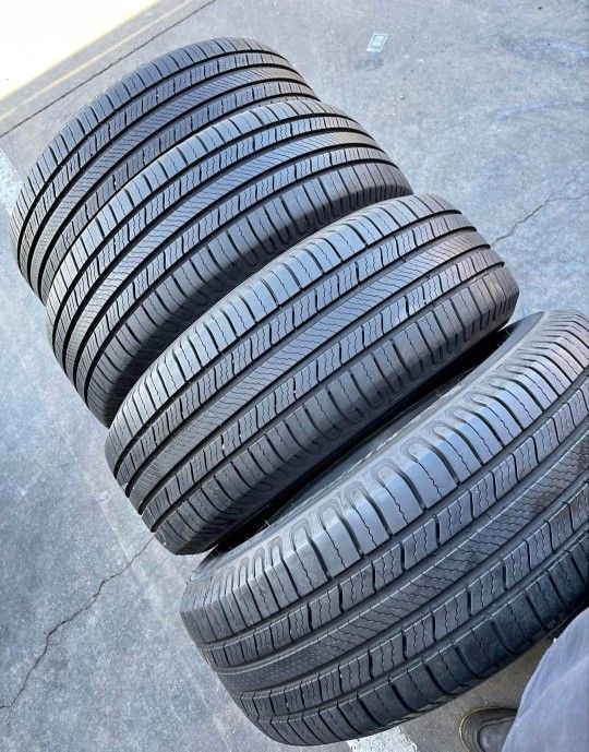 235 60 17 Tires Con 80% De Vida Las 4 De La Marca Michelin
